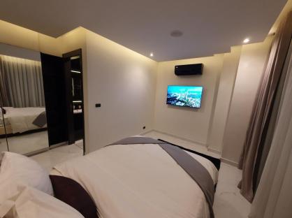 Grand Solaire: (RESALE 2BR 9 floor)