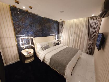 Grand Solaire: (RESALE 2BR 9 floor)
